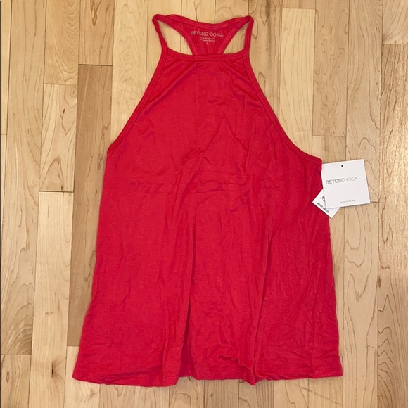 Beyond Yoga Lay Low Tank - Picture 2 of 6